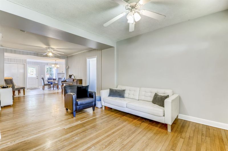514 E Vance St, Fuquay Varina, NC 27526