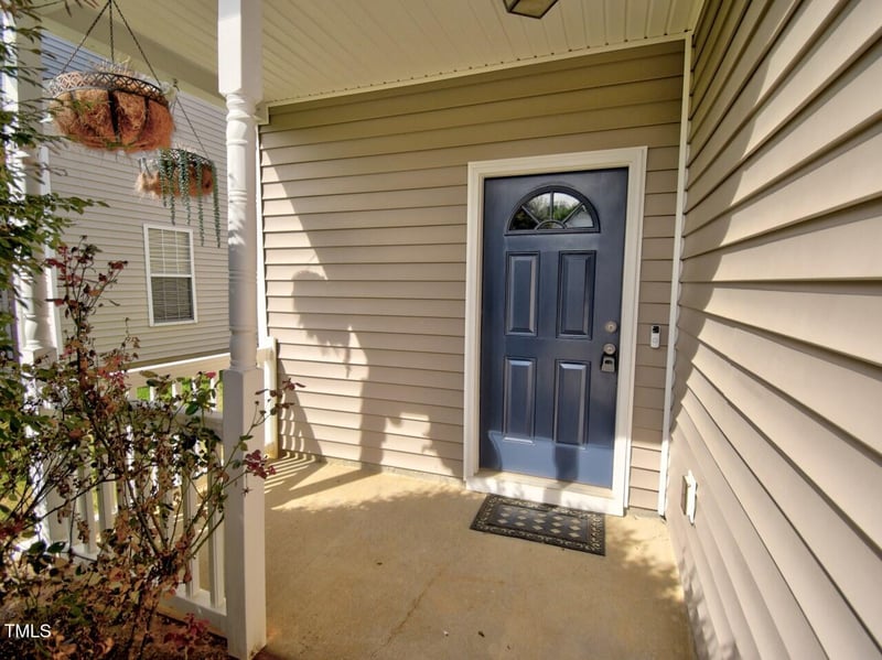 5140 Mabe Dr, Holly Springs, NC 27540