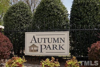 5140 Mabe Dr, Holly Springs, NC 27540