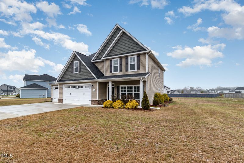 5141 Thruway Rd, Hope Mills, NC 28348