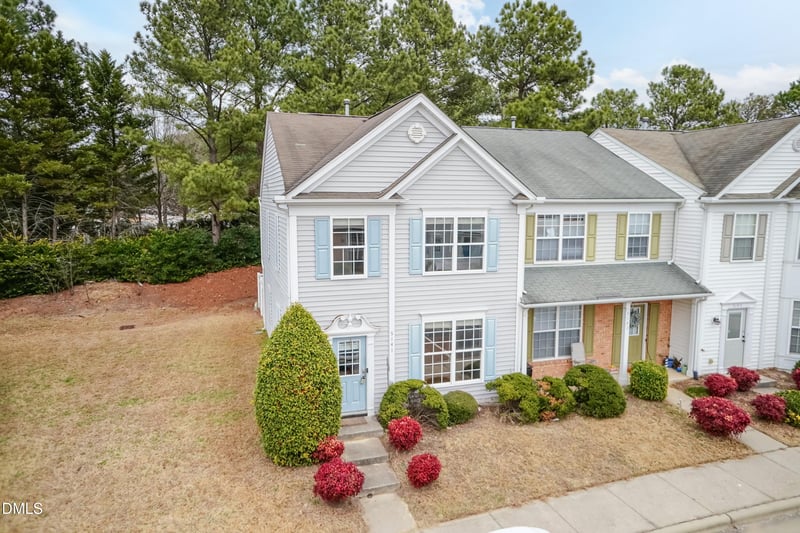 5141 Twelvepole Dr, Raleigh, NC 27616