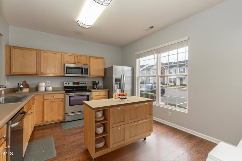 5141 Twelvepole Dr, Raleigh, NC 27616