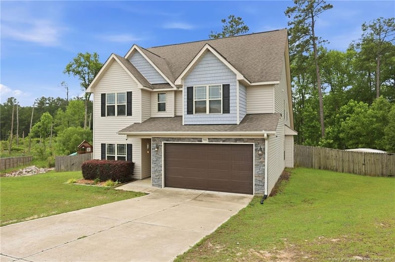 5142 Paul Peel Pl, Hope Mills, NC 28348