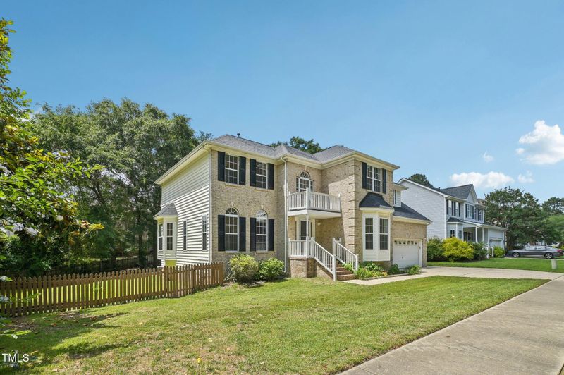 5144 Pinehall Wynd, Raleigh, NC 27604
