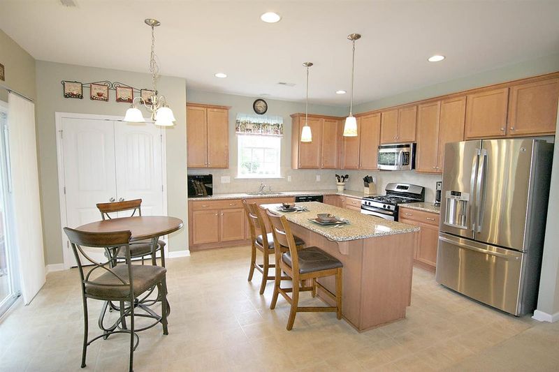 5145 Heather Ridge Ln, Raleigh, NC 27610