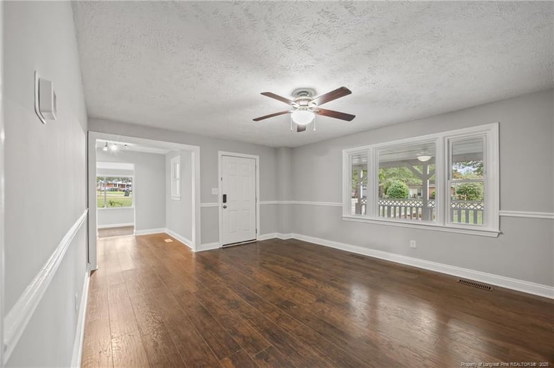 5146 Ponderosa Dr, Fayetteville, NC 28304