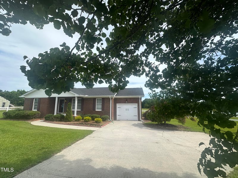 5148 Benson Rd, Angier, NC 27501