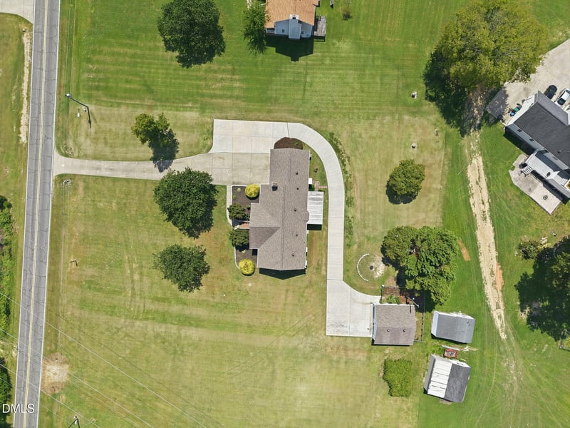 515 Bobbitt Rd, Clayton, NC 27520