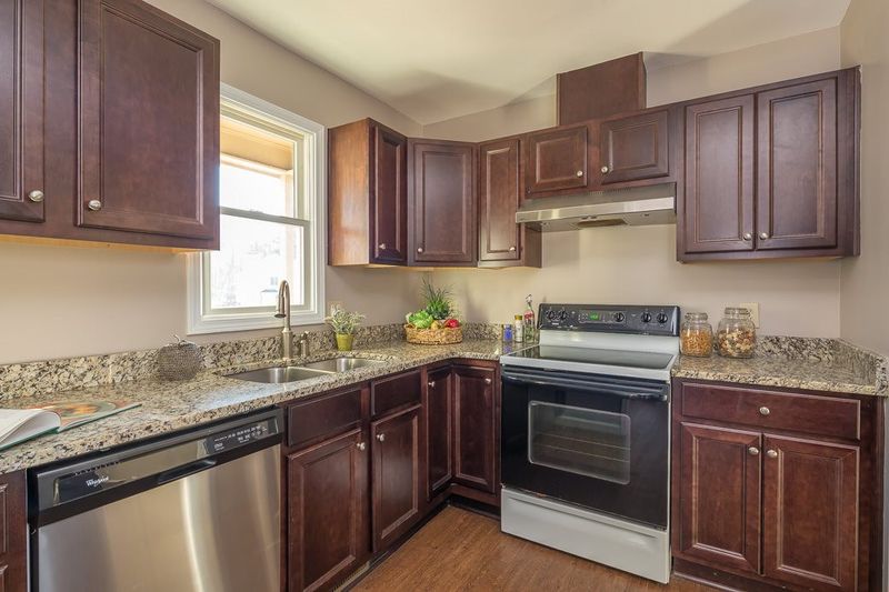 515 Brent Rd, Raleigh, NC 27606