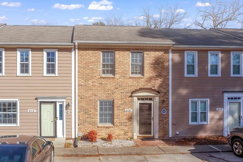 515 W Chisholm St, Sanford, NC 27330