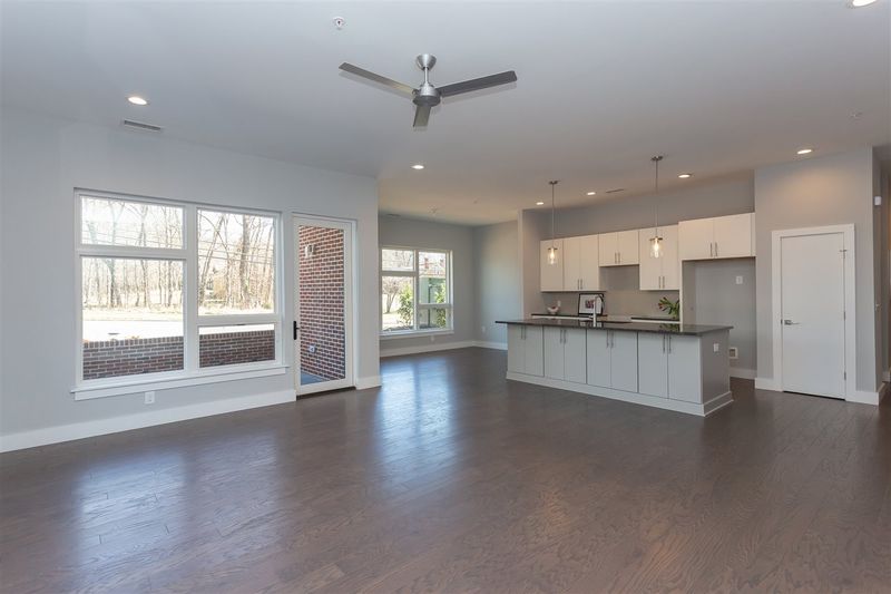 515 N Churton St #107, Hillsborough, NC 27278