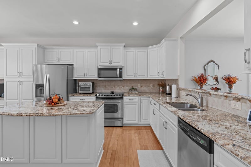 515 Garendon Dr, Cary, NC 27519