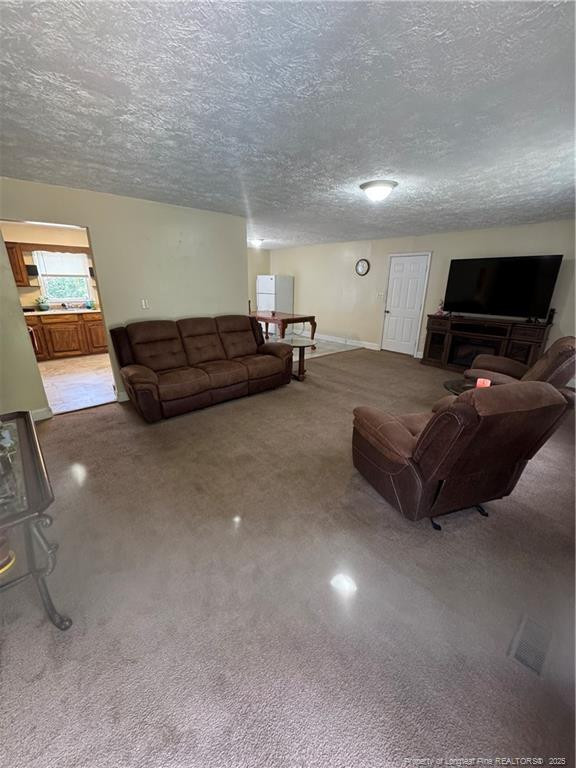 515 Gillis Hill Rd, Fayetteville, NC 28306