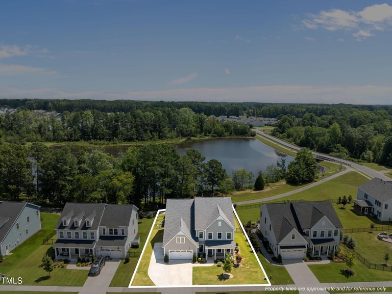 515 Glenville Lake Dr, Fuquay Varina, NC 27526