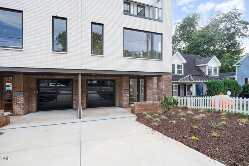 515 Lenoir St #102, Raleigh, NC 27601