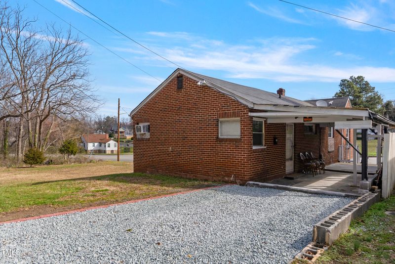 515 S Madison Blvd, Roxboro, NC 27573
