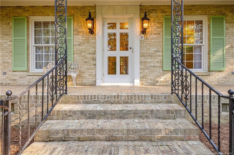 515 Valley Rd, Sanford, NC 27330