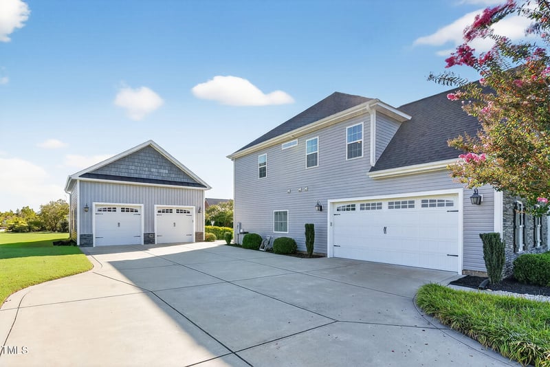 515 Walnut Creek Dr, Goldsboro, NC 27534
