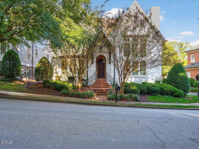 515 Wayne Dr, Raleigh, NC 27608