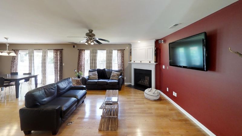5151 Wetlands Dr, Raleigh, NC 27610