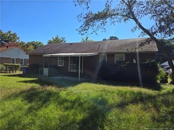 5156 Hewitt Dr, Fayetteville, NC 28311