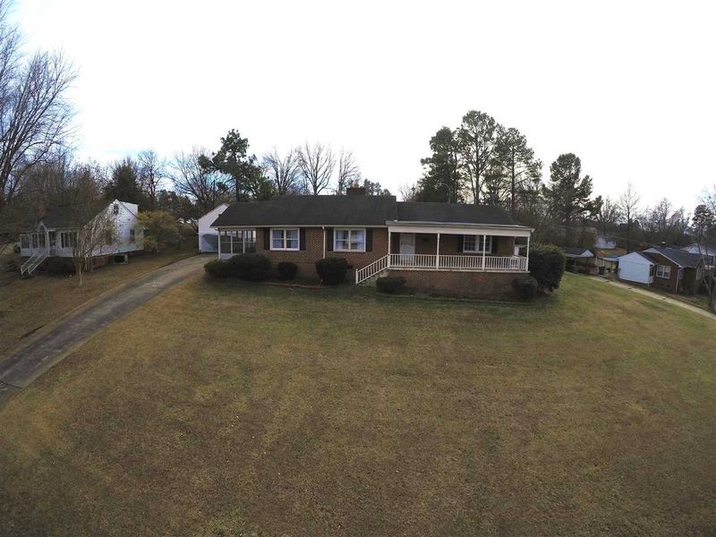 516 Banks St, Graham, NC 27253