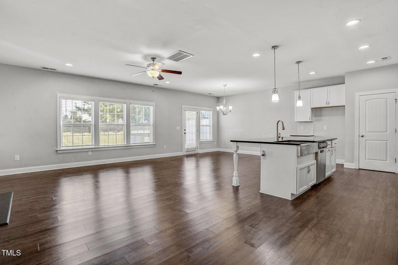 516 Barneswyck Dr, Fuquay Varina, NC 27526