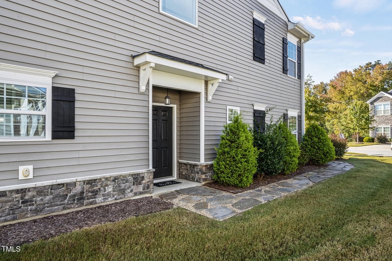 516 Barneswyck Dr, Fuquay Varina, NC 27526