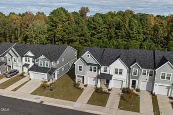 516 Barrington Row Ave, Zebulon, NC 27597