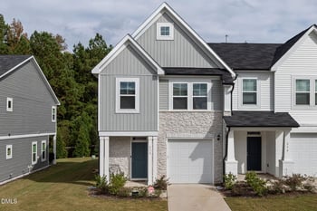 516 Barrington Row Ave, Zebulon, NC 27597