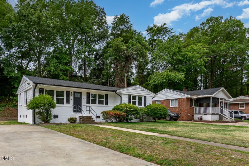 516 Calloway Dr, Raleigh, NC 27610
