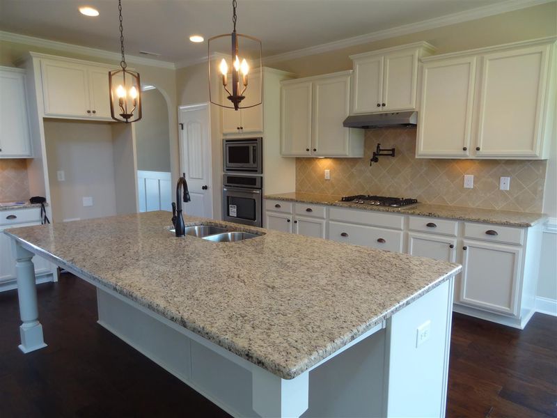 516 Coalyard Dr, Garner, NC 27529