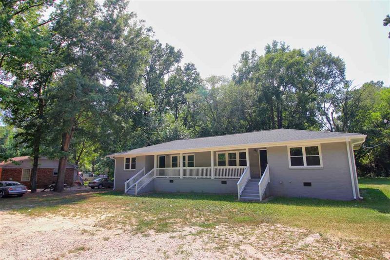 516 Dacian Rd, Raleigh, NC 27610