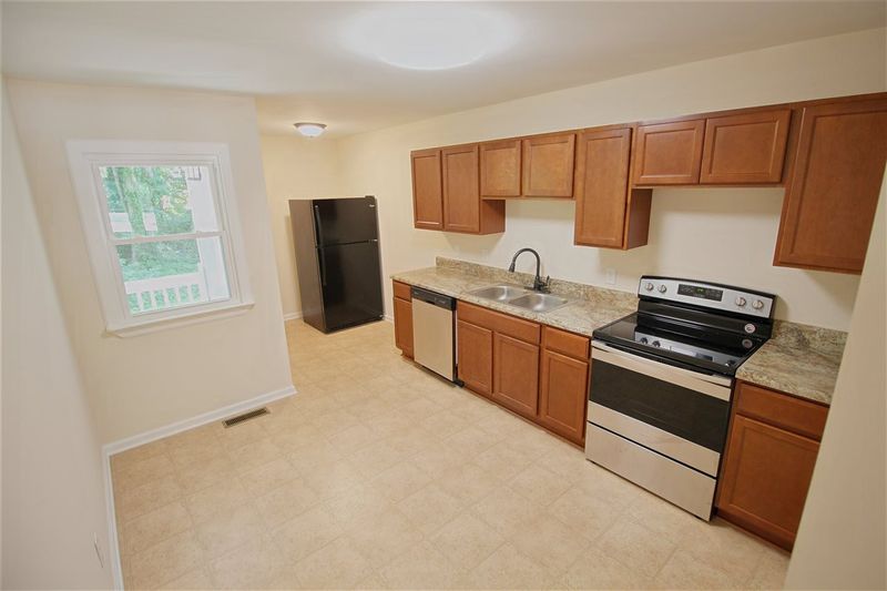 516 Dacian Rd, Raleigh, NC 27610
