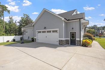 516 W Franklin St, Zebulon, NC 27597