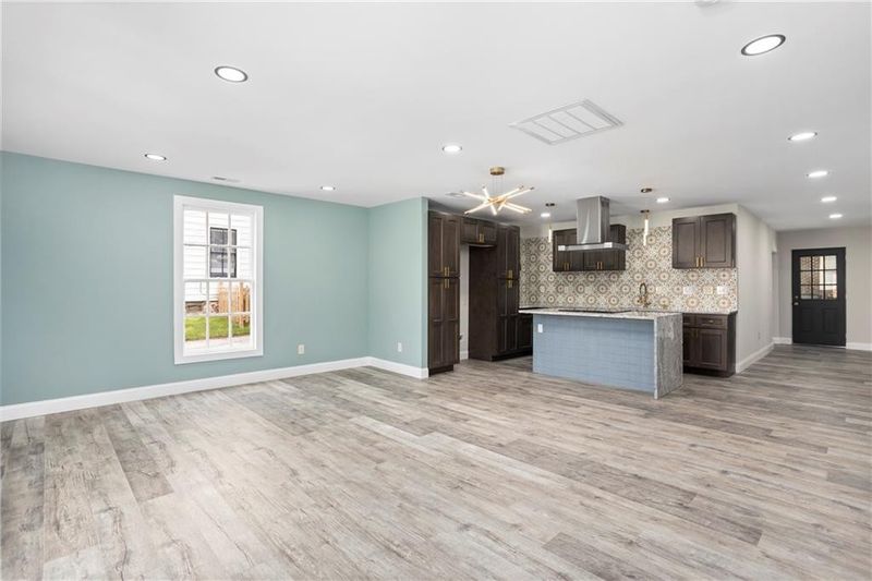 516 W Front St, Burlington, NC 27215