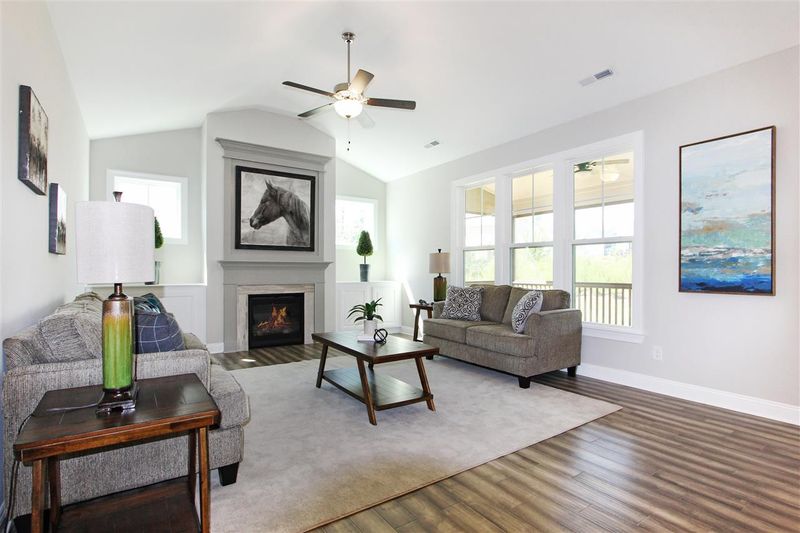 516 Horncliffe Way, Holly Springs, NC 27540
