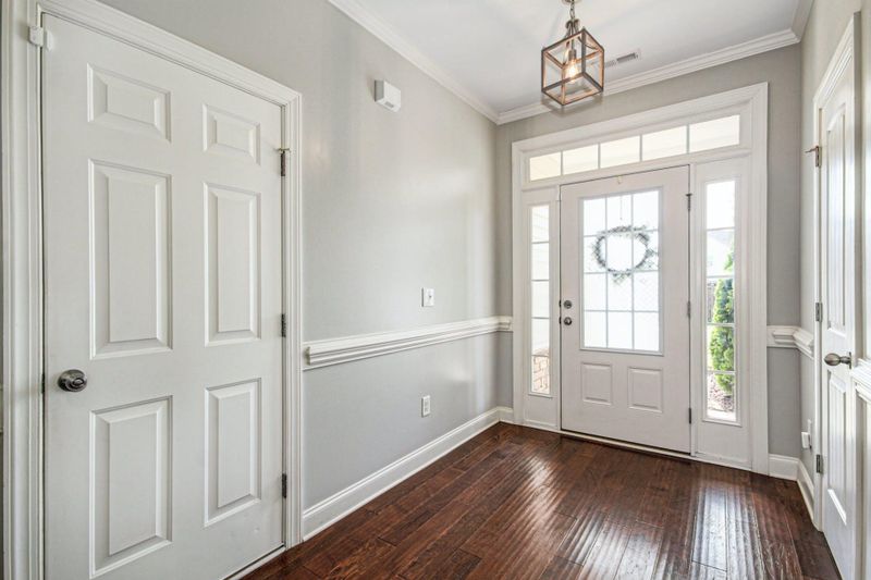 516 Lone Pine Loop, Fuquay Varina, NC 27526