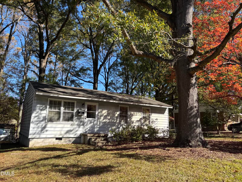 516 Mayfair St, Cary, NC 27513