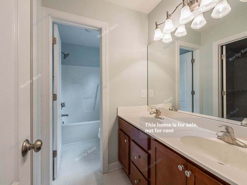 516 Moultonboro Ave, Wake Forest, NC 27587