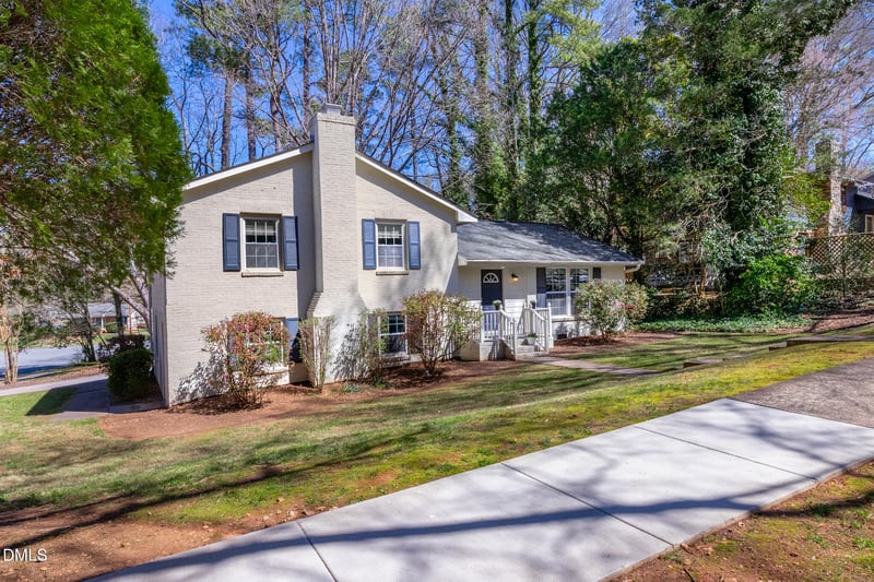 516 Northclift Dr, Raleigh, NC 27609