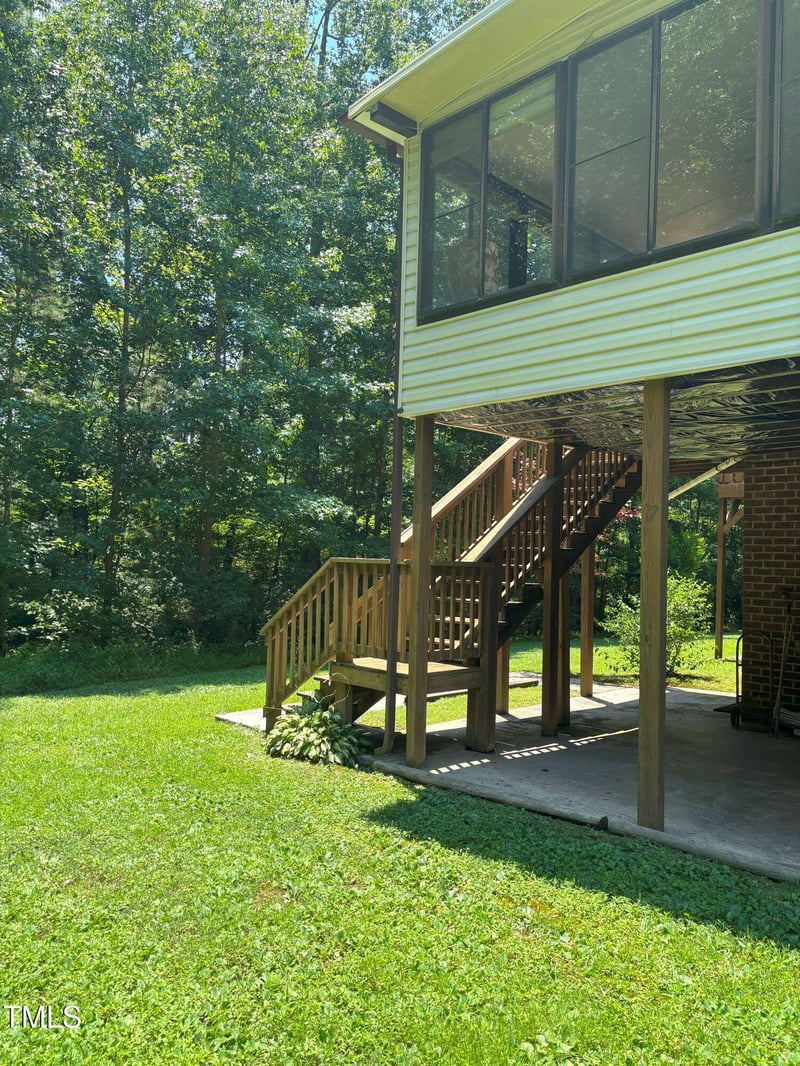 516 Olde Towne Dr, Sanford, NC 27330