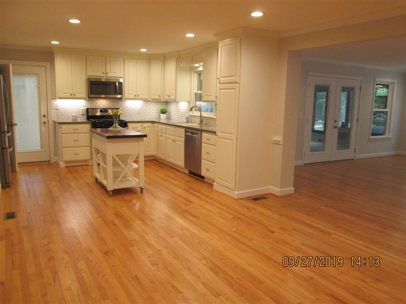 516 Pierce St, Sanford, NC 27330