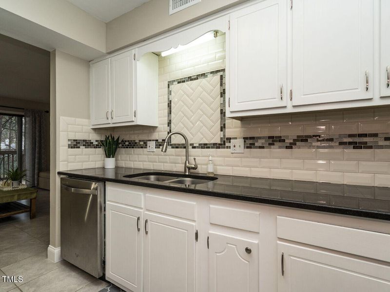 516 Pine Ridge Pl #516, Raleigh, NC 27603
