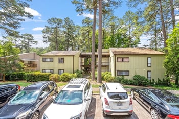 516 Pine Ridge Pl #516, Raleigh, NC 27612