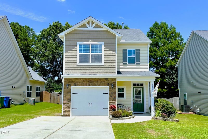 516 Smithridge Way, Fuquay Varina, NC 27526