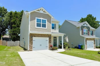 516 Smithridge Way, Fuquay Varina, NC 27526