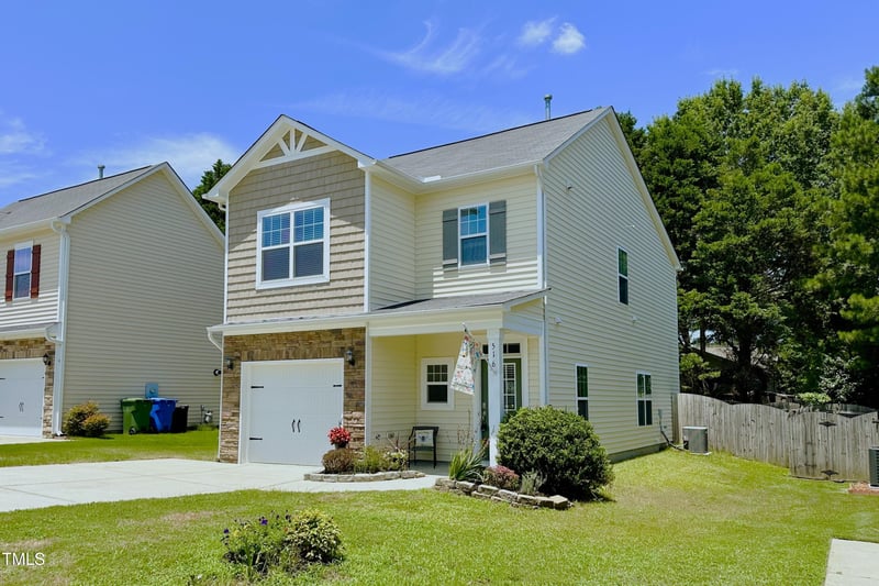 516 Smithridge Way, Fuquay Varina, NC 27526