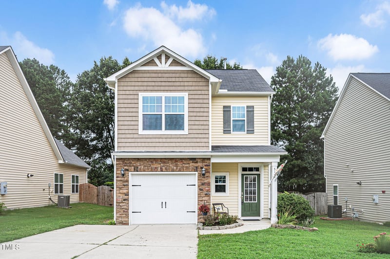 516 Smithridge Way, Fuquay Varina, NC 27526