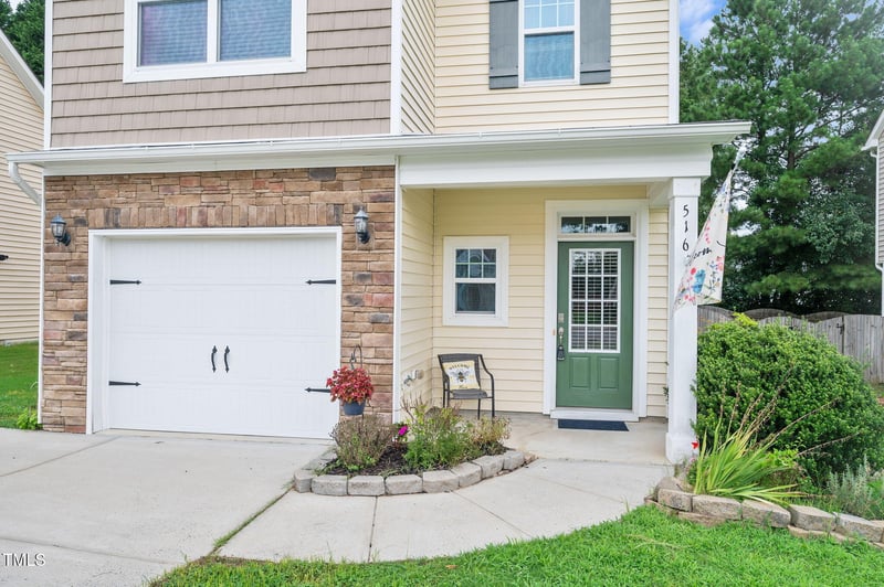 516 Smithridge Way, Fuquay Varina, NC 27526